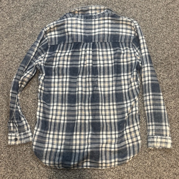 beachlunchlounge Navy and White Plaid Button-Down Shirt - Picture 6 of 6